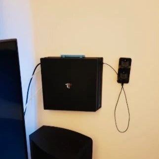 PS4 Slim / Fat / Pro Wall-Mount