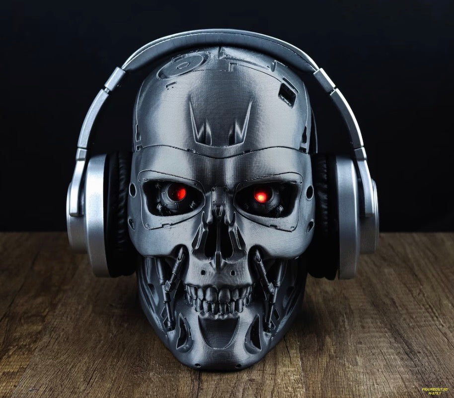 Statue of authentic David Skull Headphone Stand