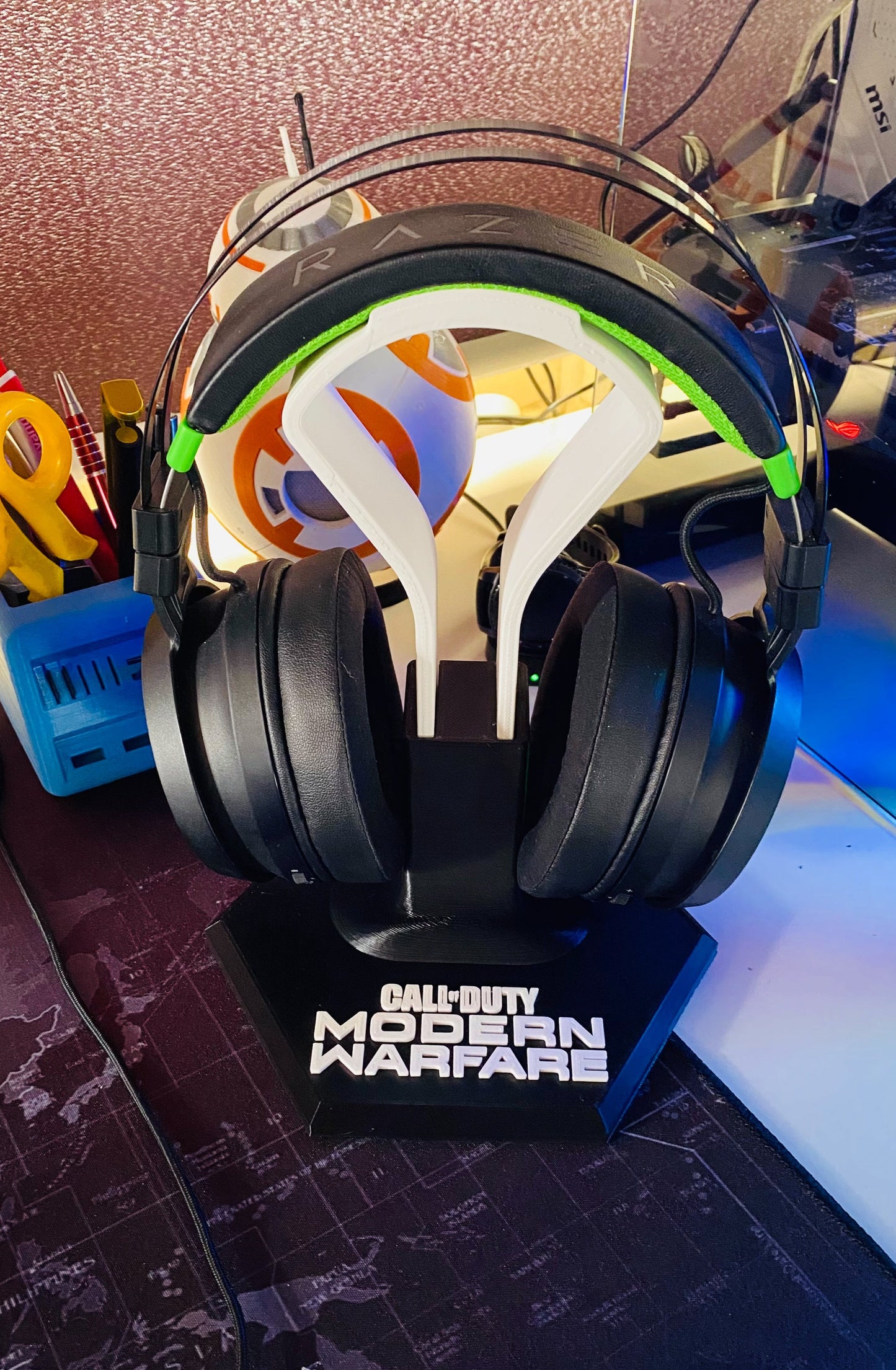 Call of Duty Modern Warfare Headphone Stand