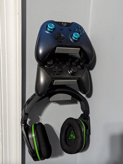 Combined Headphone & Dual Controller Hanger