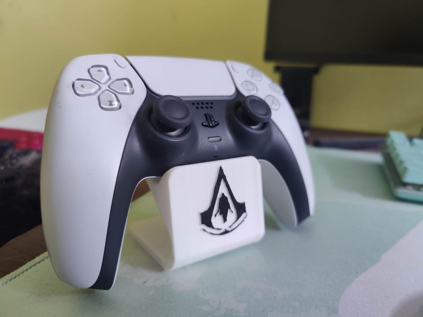 Assassin's Creed Controller Stand