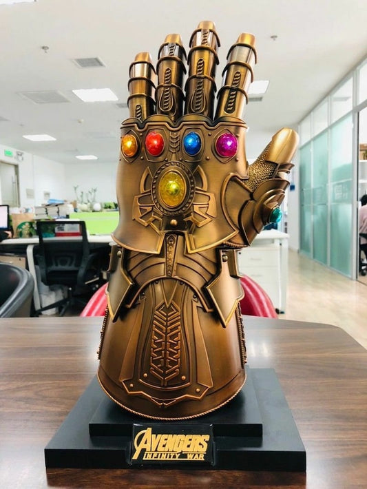 Thanos infinity gauntlet with lights wearable